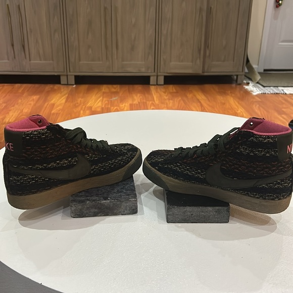 Nike Retro Blazer shoes - Picture 4 of 9